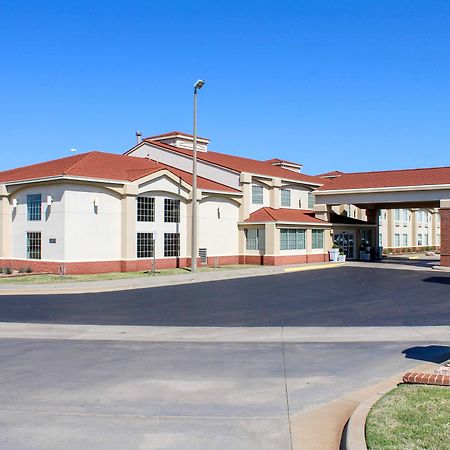 Holiday Inn Express Hotel And Suites Weatherford, An Ihg Hotel Exterior foto