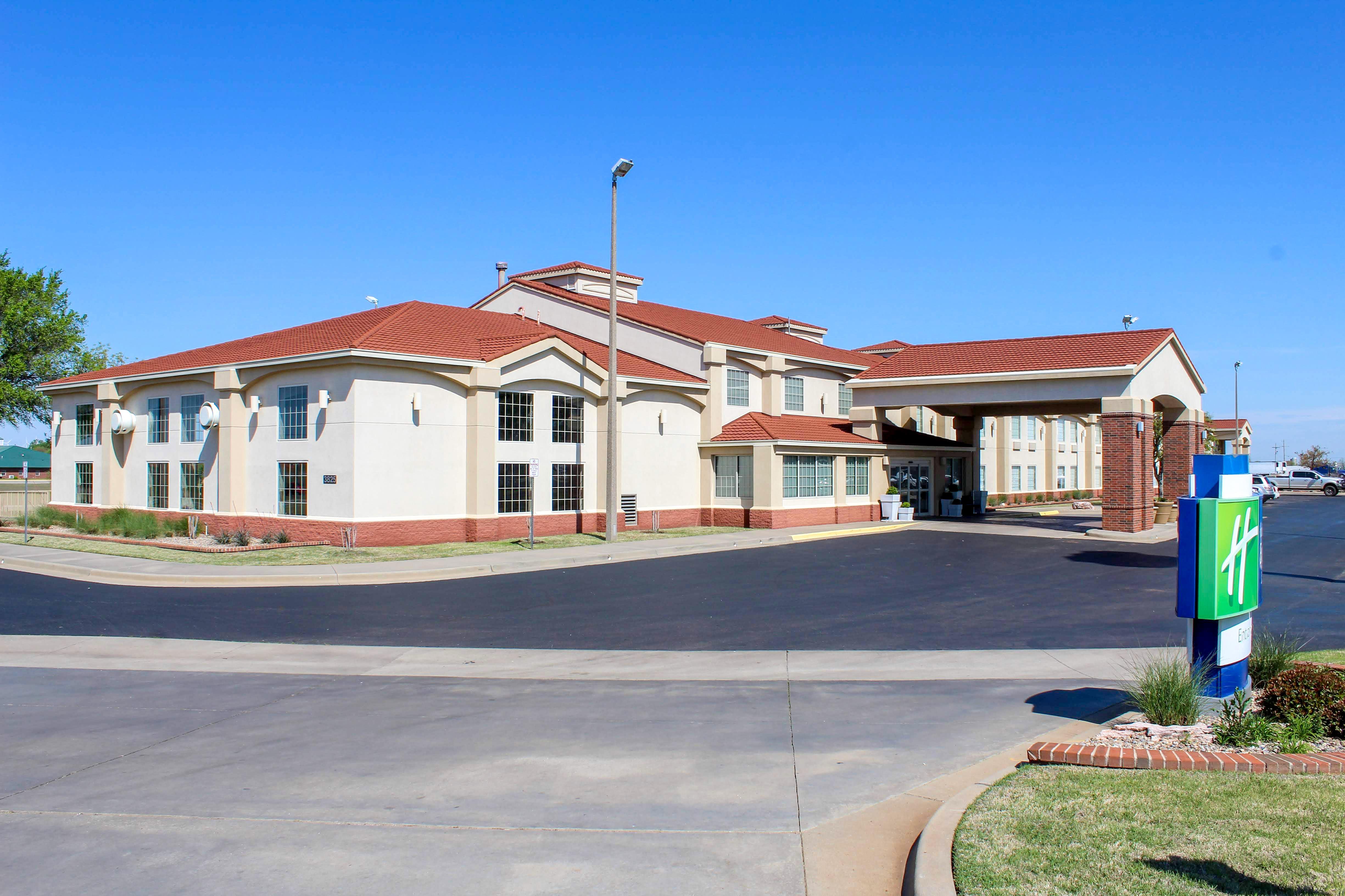 Holiday Inn Express Hotel And Suites Weatherford, An Ihg Hotel Exterior foto